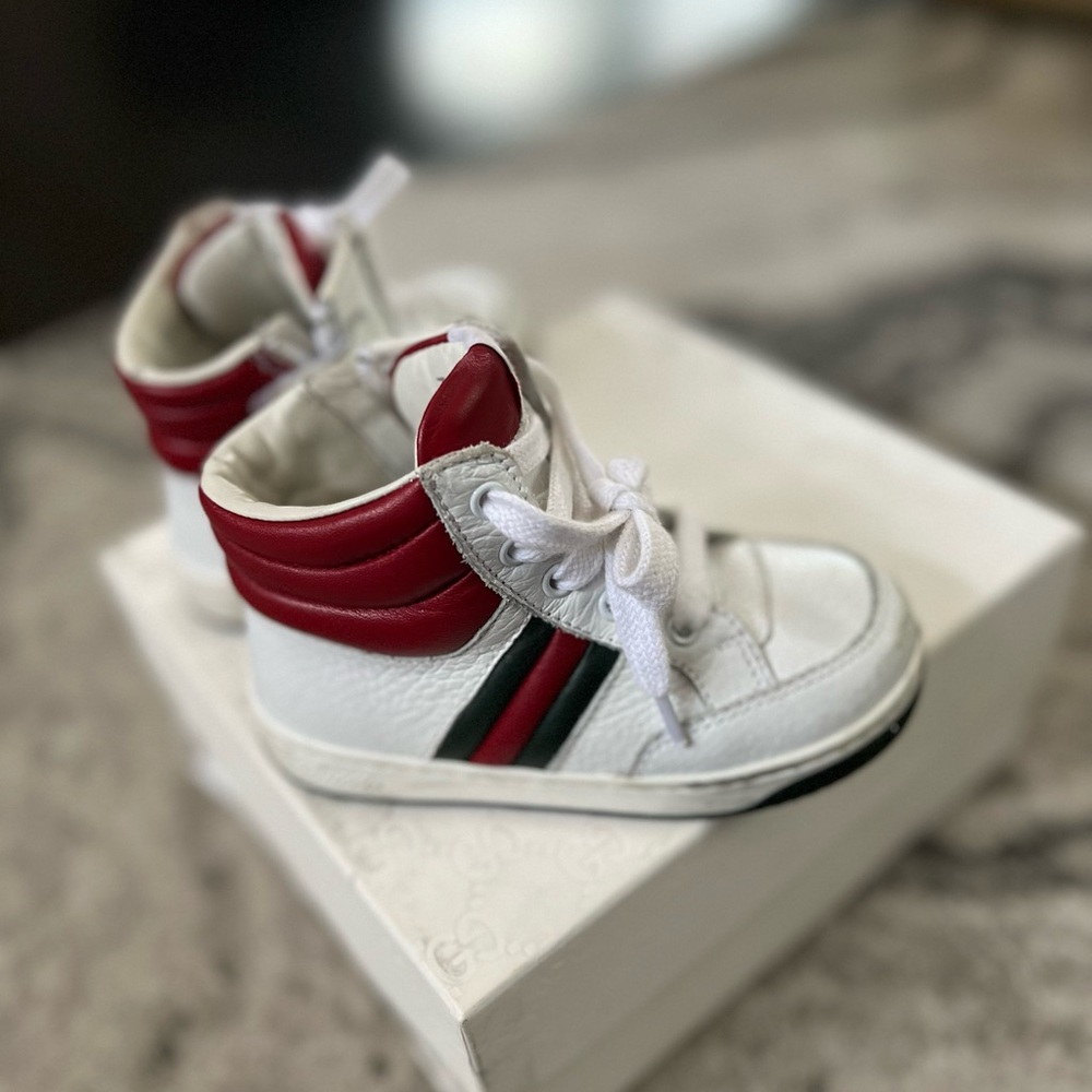 Gucci kids shoes size 5
